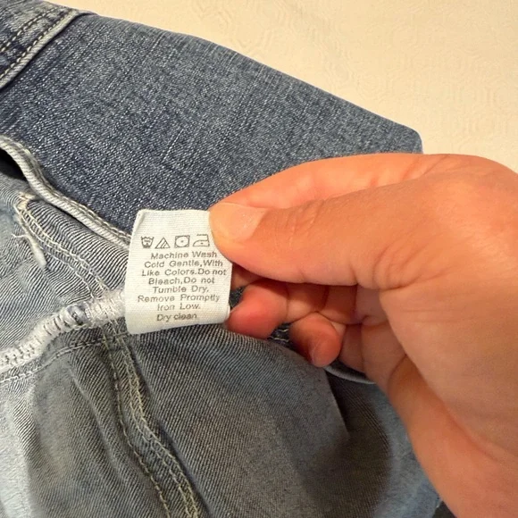 Edikted Distressed Denim Jean Shorts - Picture 7 of 7